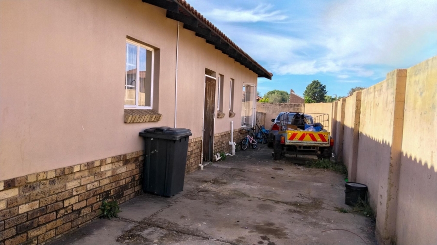 3 Bedroom Property for Sale in Waterval East North West